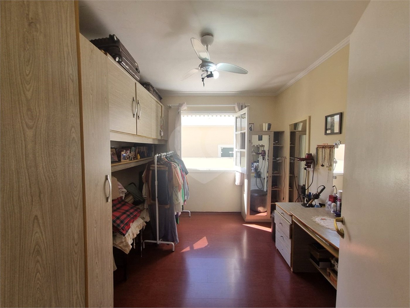 Casa à venda com 4 quartos, sendo 3 suítes,  no condomínio Ibiti do Paço, Sorocaba - SP