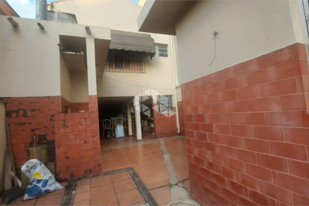 Casa à venda com 4 quartos, sendo 1 suíte,  em Lapa, São Paulo, SP