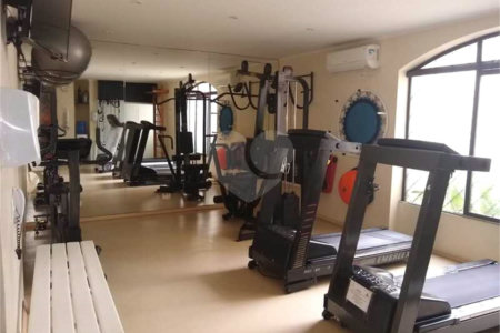 Apartamento à venda com 2 quartos em Moema, São Paulo, SP