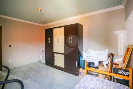 Sobrado à venda com 4 quartos, sendo 1 suíte, em Residencial Monte Verde, Indaiatuba, SP