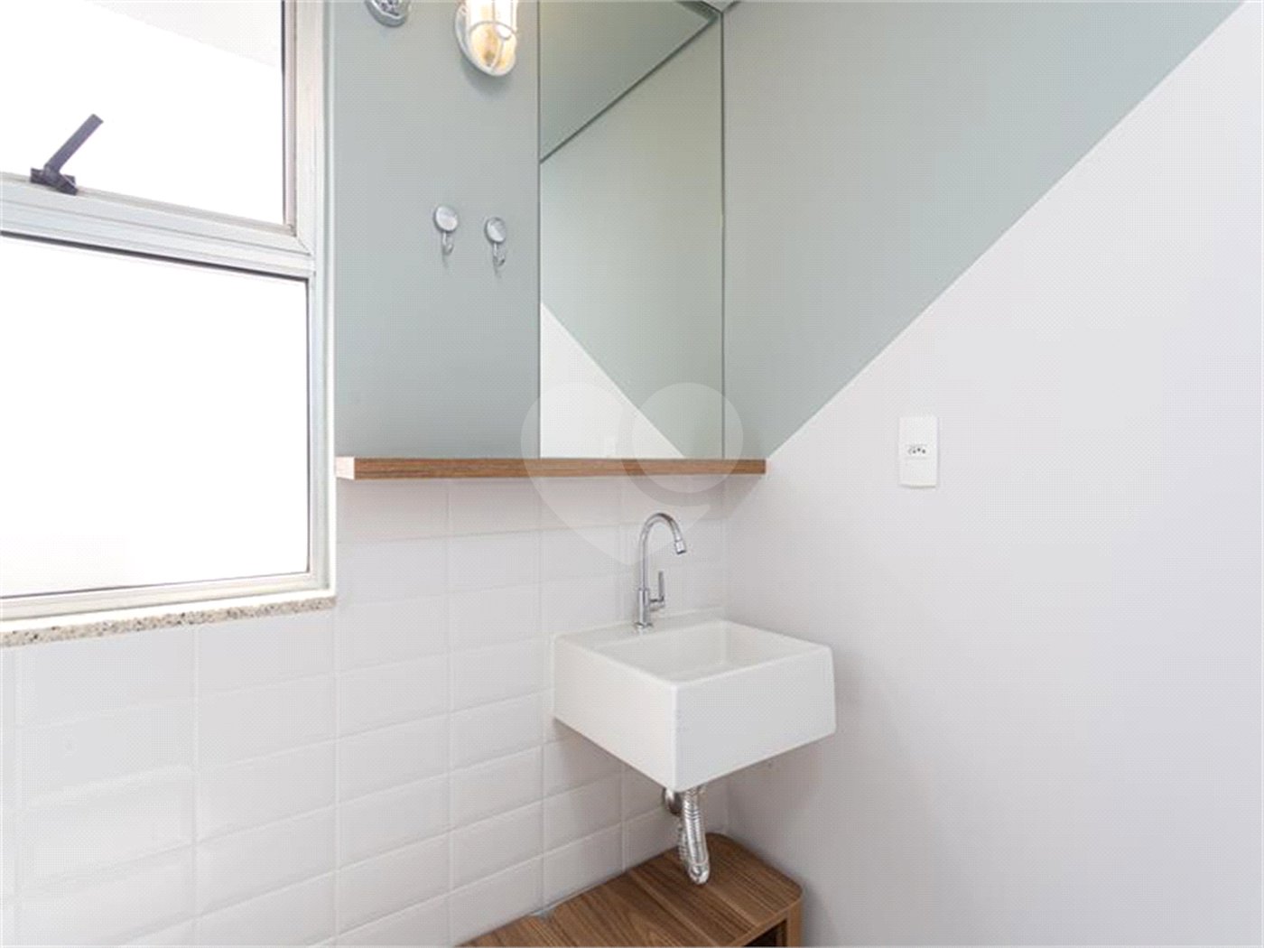 Apartamento à venda com 4 quartos, sendo 1 suíte, em Vila Cordeiro, São Paulo, SP
