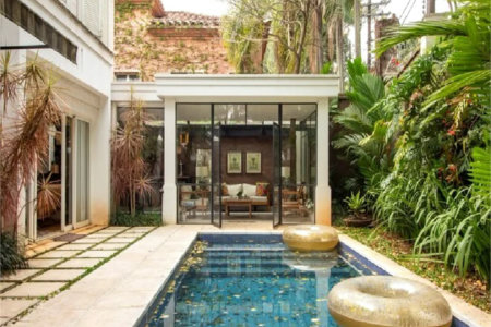 Casa à venda com 4 suítes no condomínio Outeiro, São Paulo - SP