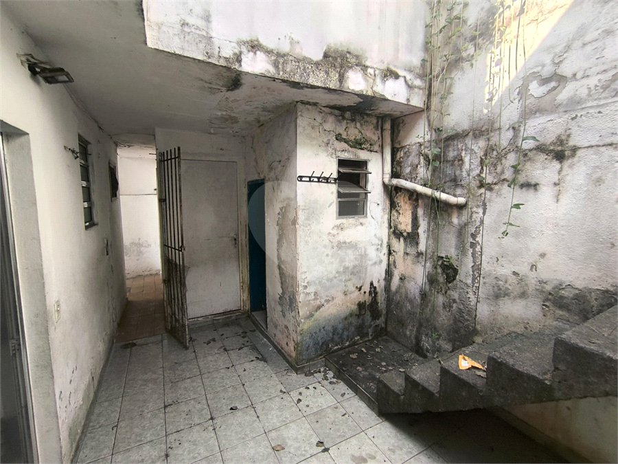 Casa à venda ou para alugar com 5 quartos, sendo 1 suíte,  em Parque Independência, São Paulo, SP