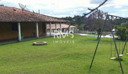 Chácara à venda com 3 quartos, sendo 1 suíte,  em Cristal, Mairinque, SP