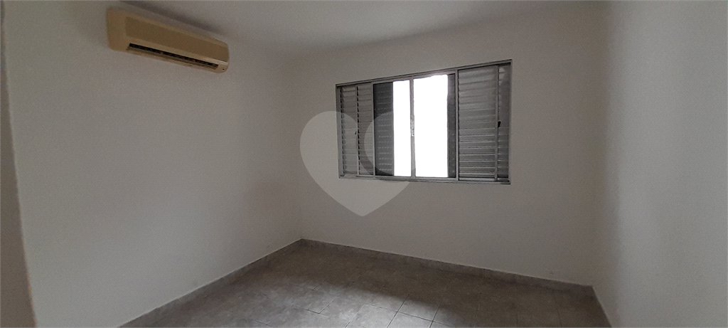 Casa à venda com 3 quartos, sendo 1 suíte, em Santo Amaro, São Paulo, SP