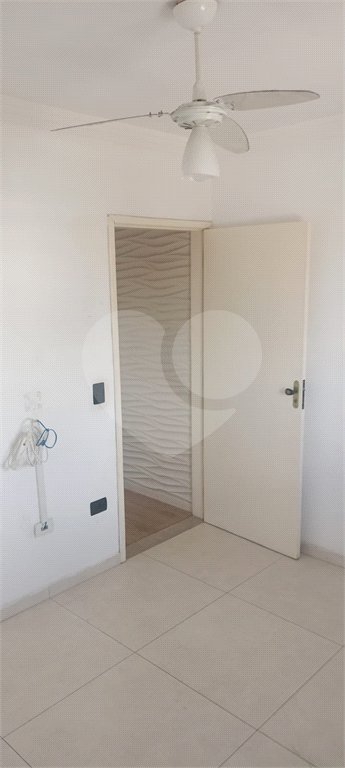 Sobrado à venda com 2 quartos em Parque Viviane, Itaquaquecetuba, SP