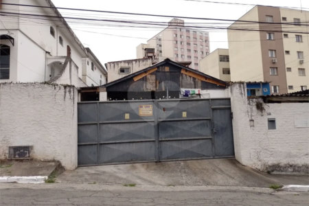 Sobrado à venda com 8 quartos, sendo 3 suítes, em Tucuruvi, São Paulo, SP