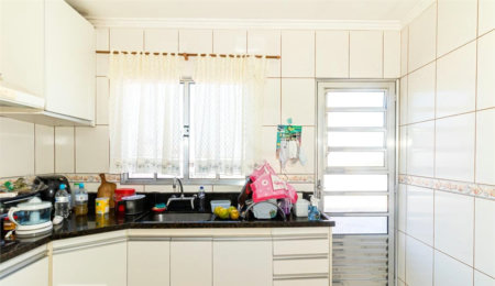 Sobrado à venda com 9 quartos, sendo 4 suítes, em Vila Guilherme, São Paulo, SP