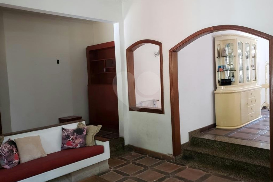 Sobrado à venda com 4 quartos, sendo 1 suíte, em Jardim Floresta, São Paulo, SP