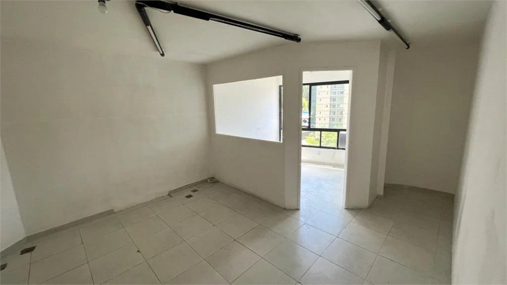 Sala à venda em Jardim Caboré, São Paulo, SP