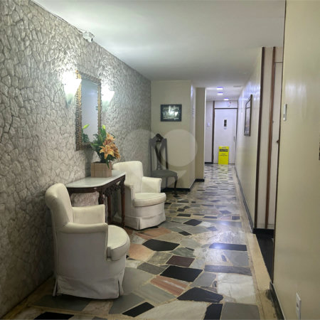 Apartamento à venda com 2 quartos, sendo 1 suíte, em Laranjeiras, Rio de Janeiro, RJ
