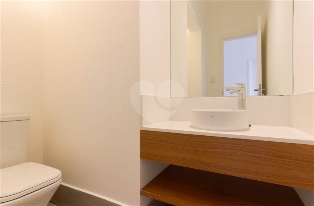 Apartamento à venda com 3 quartos, sendo 1 suíte,  em Santa Cecília, São Paulo, SP