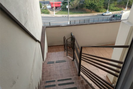 Sobrado à venda com 4 suítes em Cidade São Francisco, São Paulo, SP