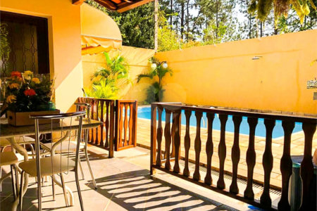 Casa à venda com 3 quartos, sendo 1 suíte,  no condomínio Vivenda das Vinhas, Vinhedo - SP