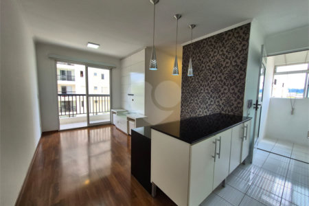 Apartamento à venda com 2 quartos em Vila Anastácio, São Paulo, SP