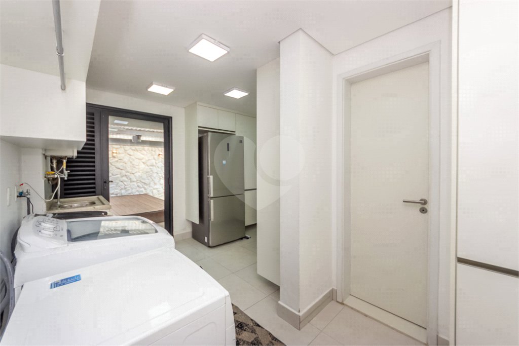 Casa à venda com 3 suítes no condomínio Reserva 8, São Paulo - SP