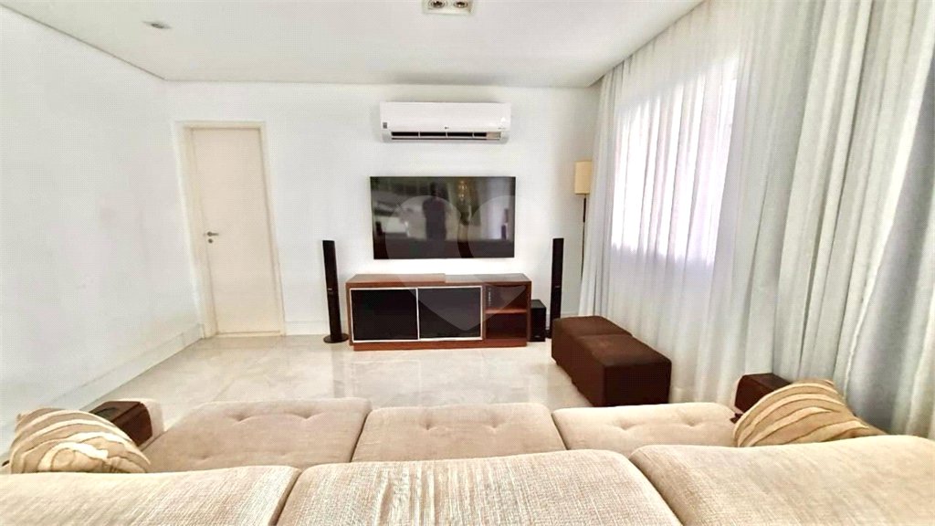 Apartamento à venda com 3 suítes em Vila Romana, São Paulo, SP
