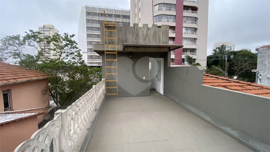 Sobrado à venda com 2 quartos, sendo 1 suíte, em Campo Belo, São Paulo, SP
