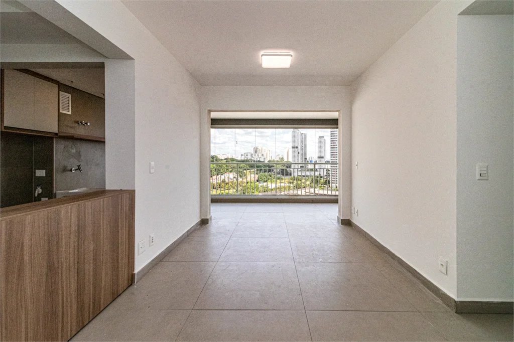 Apartamento à venda com 3 quartos, sendo 1 suíte, em Vila Anastácio, São Paulo, SP
