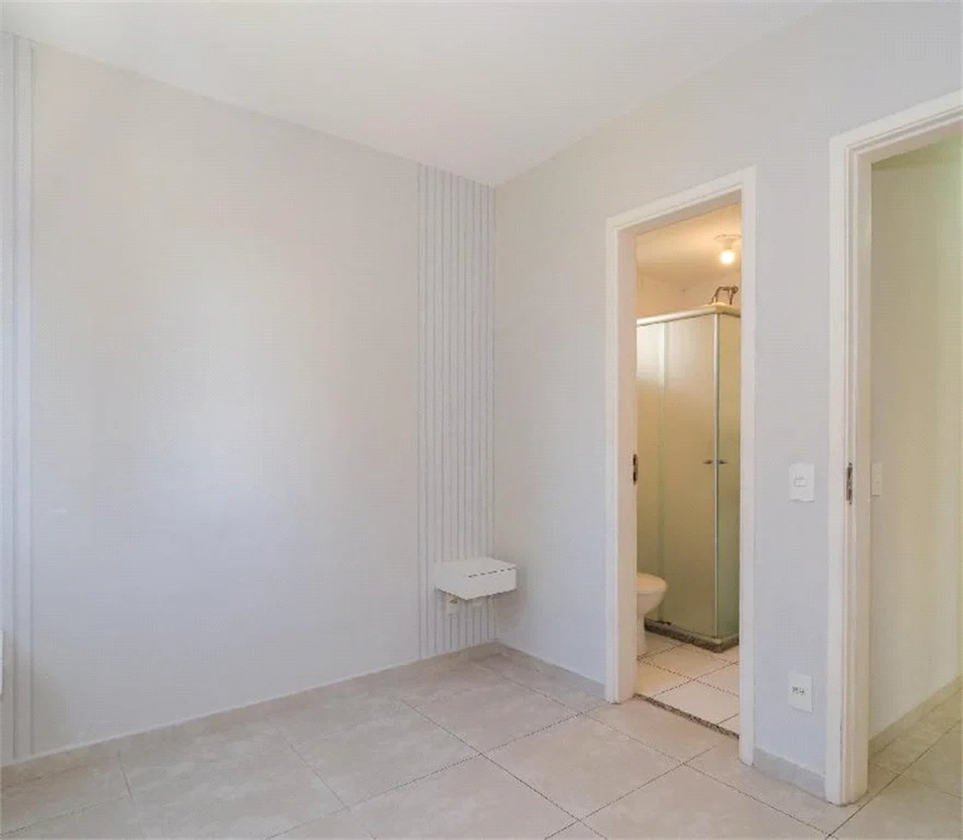 Apartamento à venda com 3 quartos, sendo 1 suíte, em Parque Reboucas, São Paulo, SP