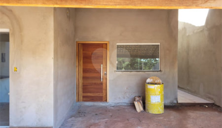 Casa à venda com 3 quartos, sendo 1 suíte,  no condomínio Vale dos Gansos, Mairiporã - SP