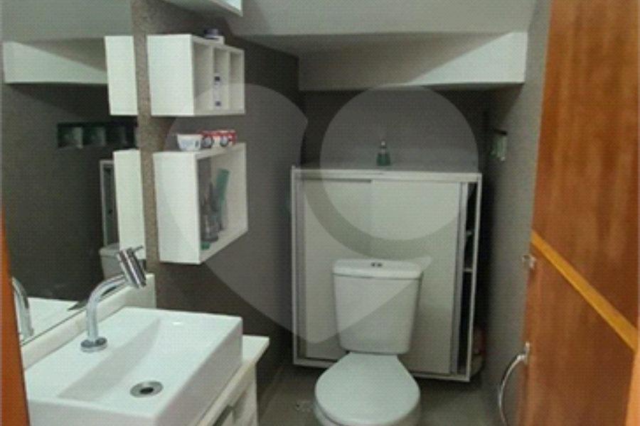 Sobrado à venda com 3 quartos, sendo 1 suíte, em Ipiranga, São Paulo, SP