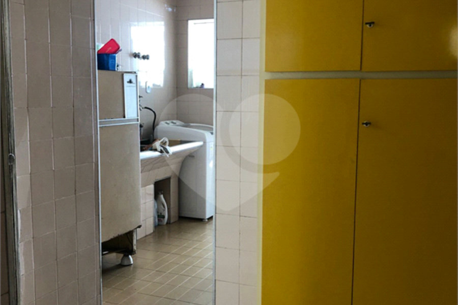 Sobrado à venda com 5 quartos, sendo 1 suíte,  em Jardim São Bento, São Paulo, SP