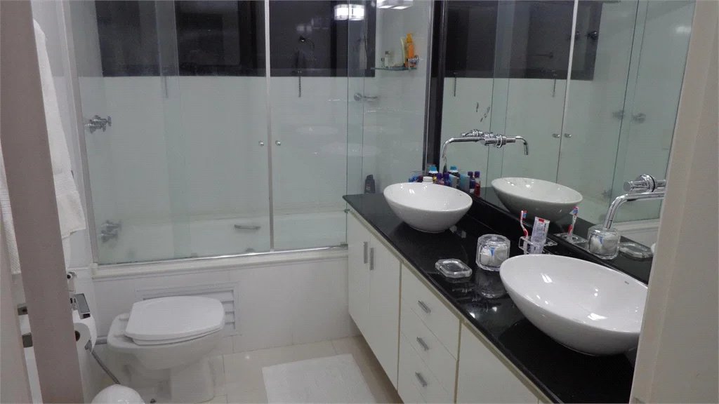 Apartamento à venda com 3 suítes em Vila Andrade, São Paulo, SP
