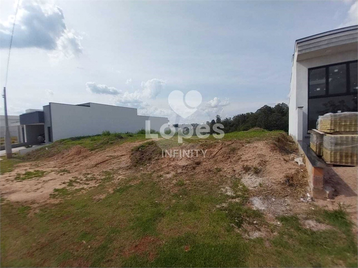 Terreno à venda no condomínio Residencial Reserva dos Jatobas, Louveira - SP