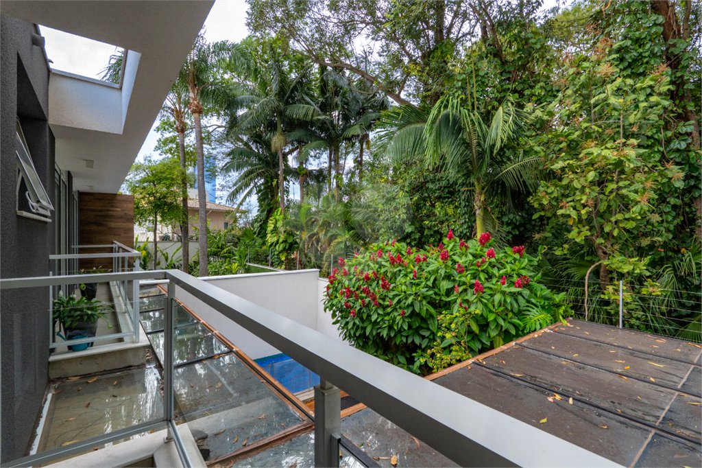 Casa à venda com 3 suítes no condomínio Modernne, São Paulo - SP