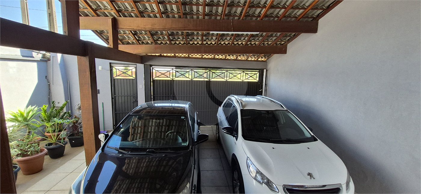 Casa à venda com 4 quartos, sendo 3 suítes, em Parque São Camilo, Itu, SP