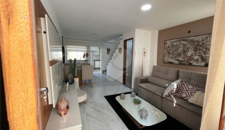 Casa à venda com 4 quartos, sendo 1 suíte,  no condomínio Imperial Santa Cruz, Rio de Janeiro - RJ
