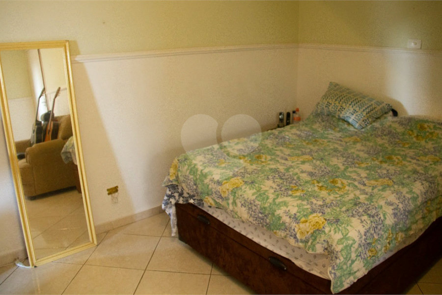 Casa Térrea à venda com 3 quartos, sendo 1 suíte, em Vila Irmãos Arnoni, São Paulo, SP