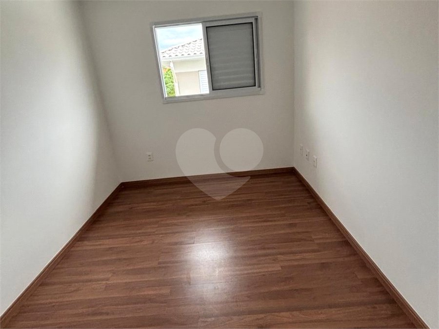 Casa à venda ou para alugar com 3 quartos, sendo 1 suíte,  no condomínio Residencial Villa Flora, Votorantim - SP