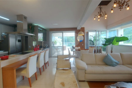 Apartamento à venda ou para alugar com 2 suítes em Itacorubi, Florianópolis, SC