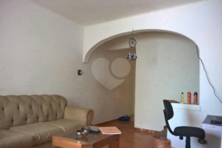 Casa à venda com 2 quartos em Cambuci, São Paulo, SP