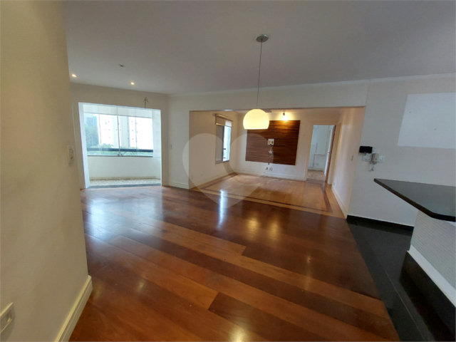 Apartamento à venda com 2 suítes em Brooklin, São Paulo, SP