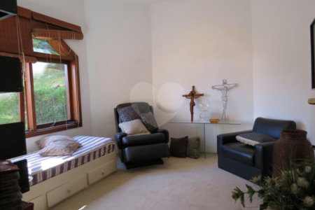 Casa de Vila à venda com 5 quartos, sendo 3 suítes, em Morumbi, São Paulo, SP