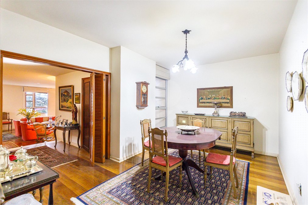 Apartamento à venda com 3 quartos, sendo 1 suíte, em Morro dos Ingleses, São Paulo, SP