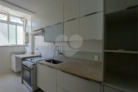 Apartamento à venda com 3 quartos, sendo 1 suíte,  em Lagoa, Rio de Janeiro, RJ