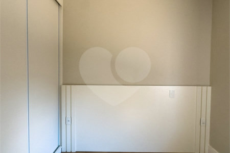 Casa à venda com 3 quartos, sendo 2 suítes, no condomínio Jardim Residencial Dona Maria José, Indaiatuba - SP