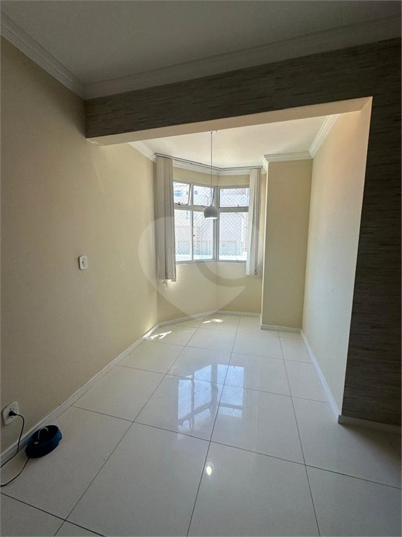 Apartamento à venda com 3 quartos, sendo 1 suíte, em Passagem, Cabo Frio, RJ