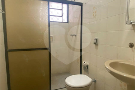 Casa à venda com 3 quartos, sendo 1 suíte, no Centro, Araraquara, SP