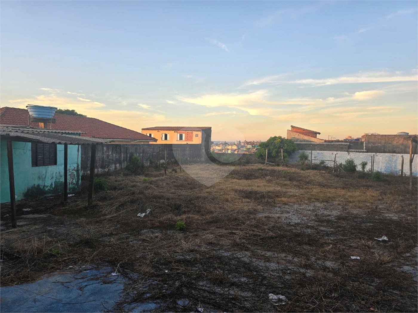 Terreno à venda em Vila Romanópolis, Ferraz de Vasconcelos, SP