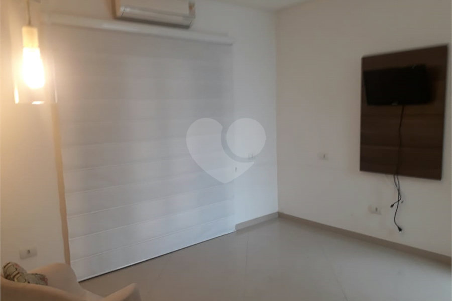 Sobrado à venda com 6 quartos, sendo 5 suítes, em Tremembé, São Paulo, SP