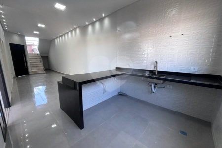 Casa à venda com 3 suítes no condomínio Helena Maria, Sorocaba - SP
