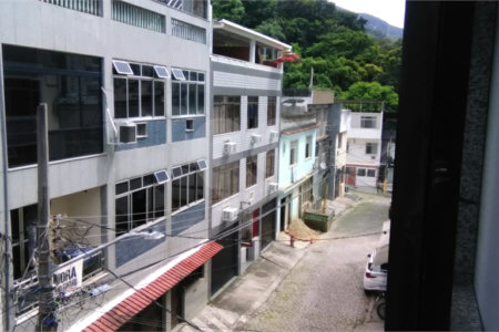 Casa à venda com 4 quartos, sendo 1 suíte, no condomínio Residencial Bom Pastor (casa de Vila)., Rio de Janeiro - RJ