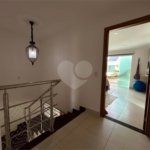 Duplex à venda com 1 quarto, sendo 3 suítes, em Taperapuan, Porto Seguro, BA