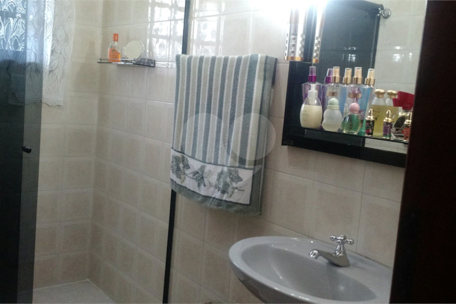 Casa à venda com 3 quartos, sendo 1 suíte, em Horto, São Paulo, SP