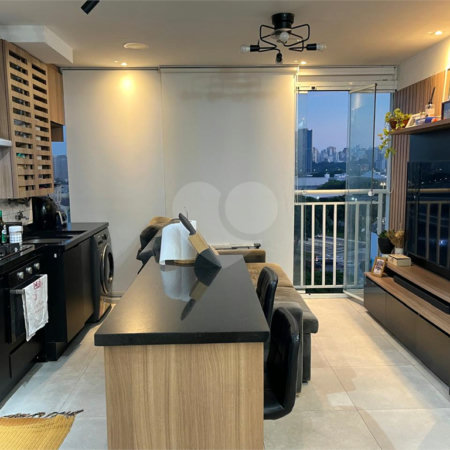 Apartamento à venda com 2 quartos em Parque Industrial Tomas Edson, São Paulo, SP